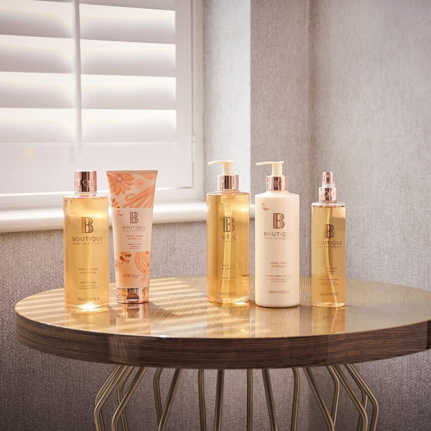 Boutique Amber, Musk & Vanilla Hand Duo Set 1 x Hand Wash, 1 x Hand & Body Lotion 500ml - Image 3